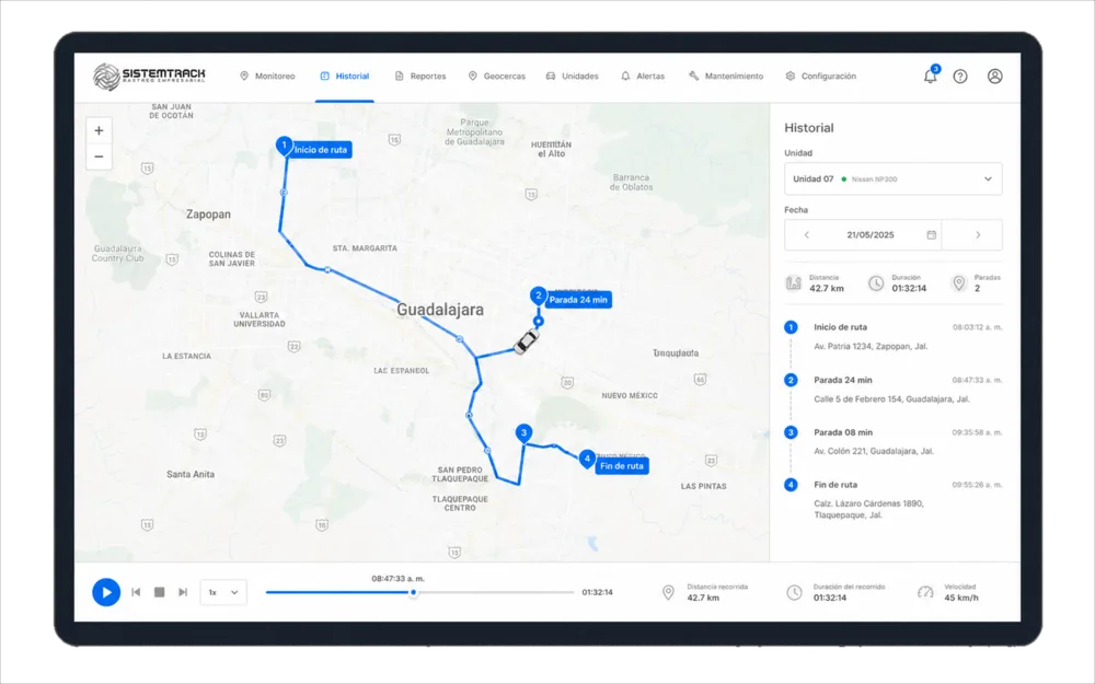 Historial de recorridos en la plataforma Sistemtrack, con la ruta trazada sobre el mapa